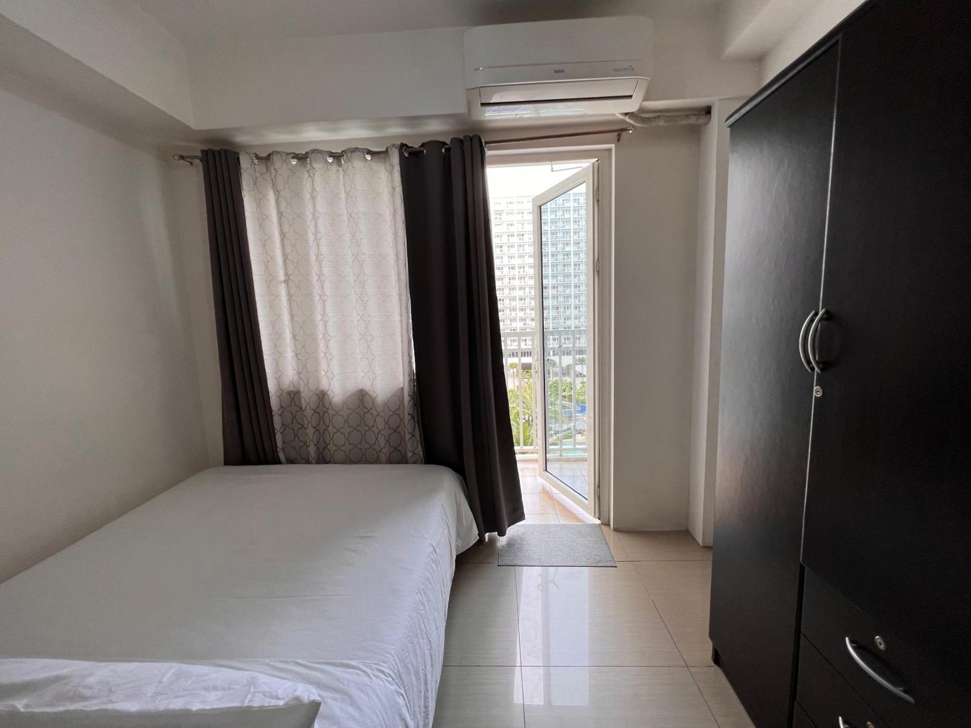 Studio Units At Shore Residences Condo Moa Complex Near Airport Pasay Exterior foto